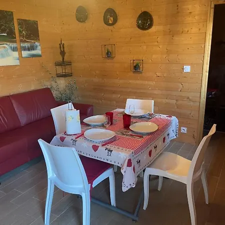 Semesterbostad Houdarling Chalet En Option Hammam Sauna Jacuzzi Privatif Nîmes